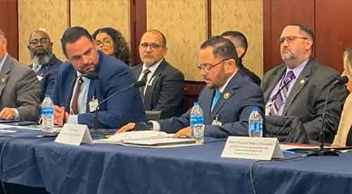 Image of confernce room attend by va staff and the congressional Hispanic caucus members 