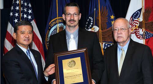 Secretary Shinseki, Michael Chapman and Under Secretary for Health Petzel