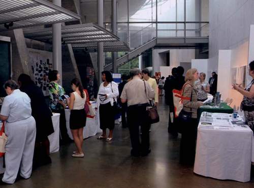 Forum participants browsing the Information Marketplace.