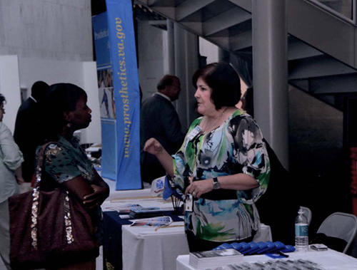 Forum participants browsing the Information Marketplace.